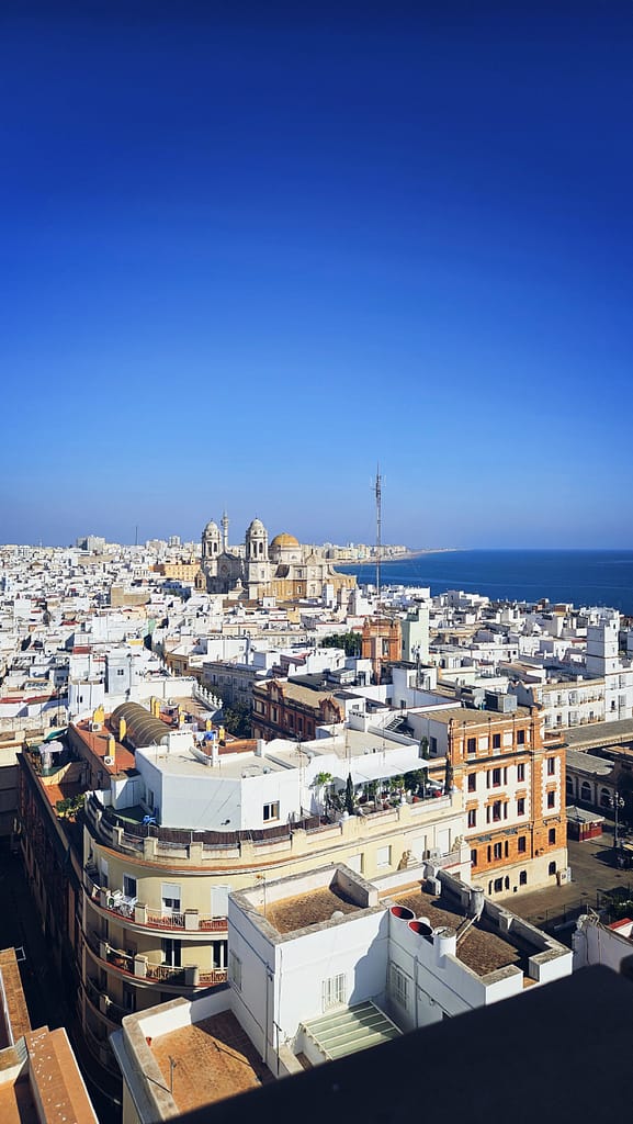 cadiz, summer, spain, holimade, Andalucía, fun, wine, beer, history, views, holiday